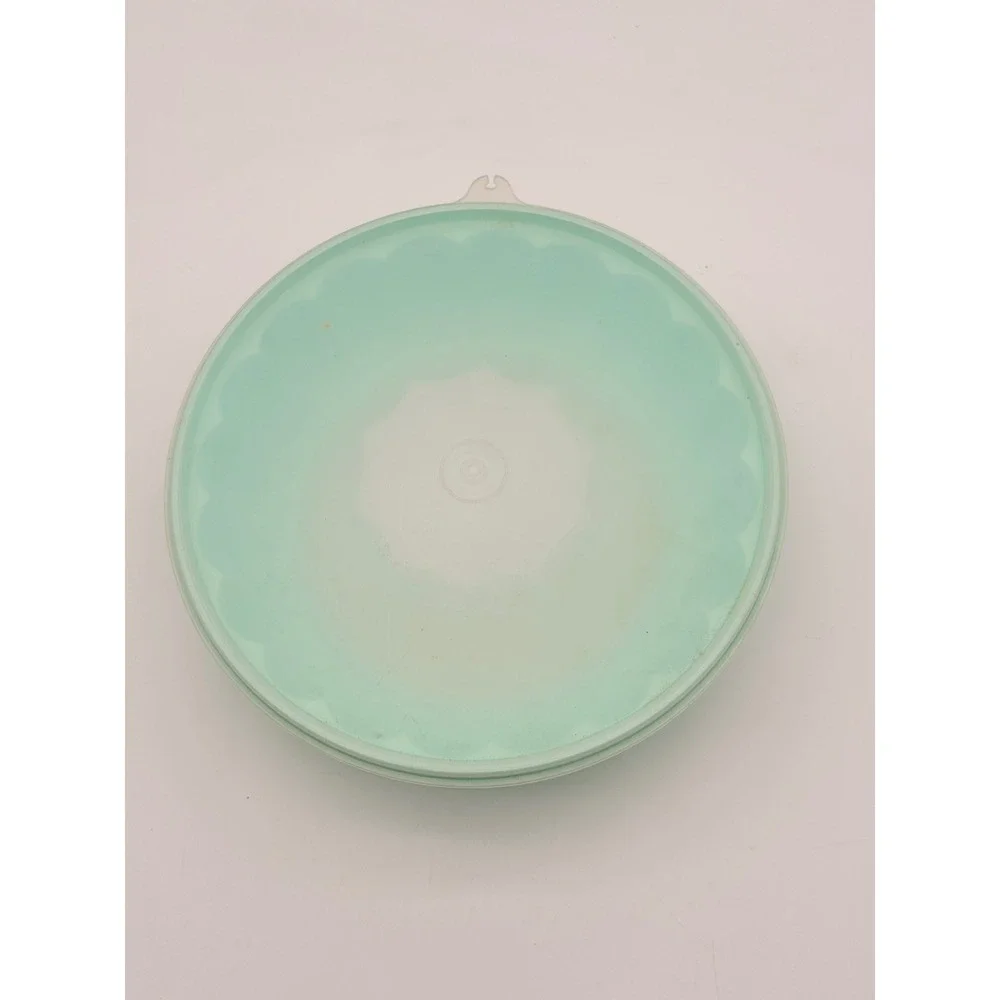Vintage Tupperware Jel-N-Serve Mint Green Jello Mold Bundt Pan 1202-2 with Lid